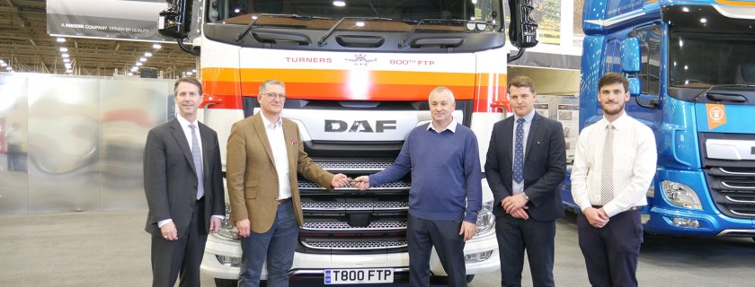 DAF Delivers XF 450 FTP Tractor to Turners