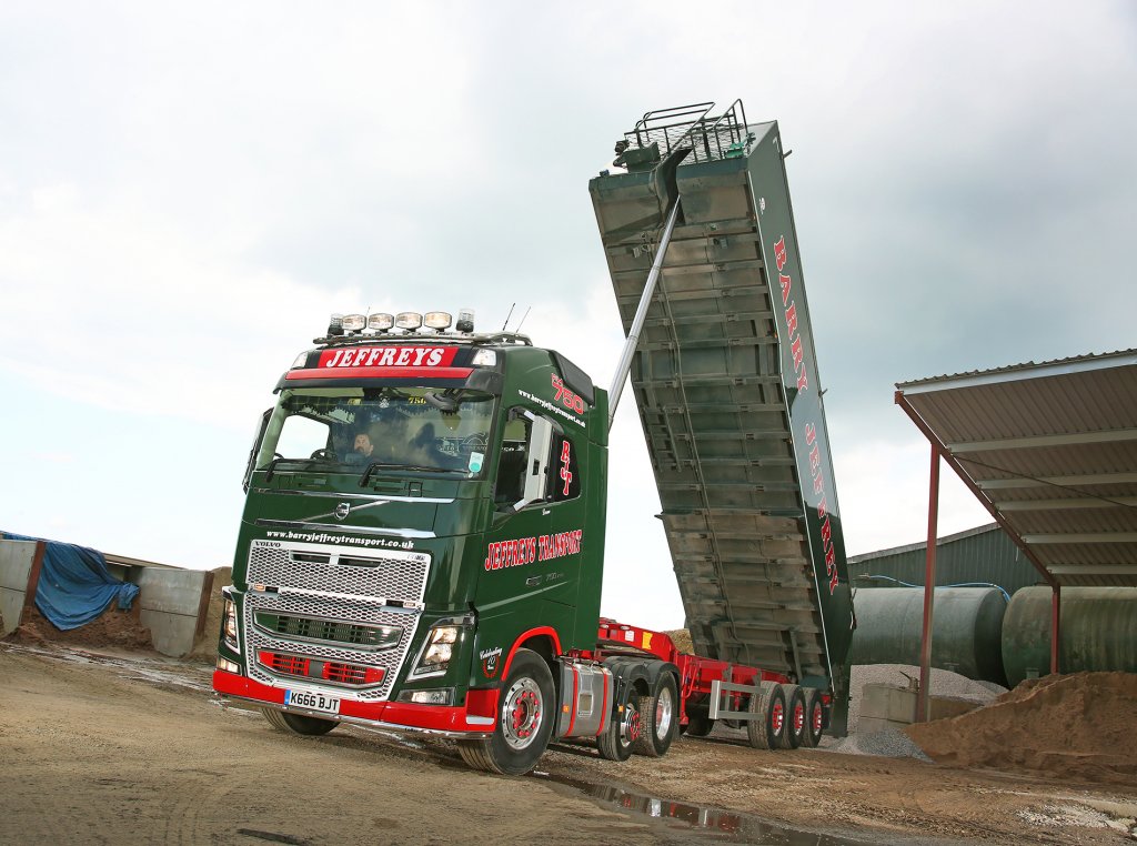 A recently-delivered Volvo FH16-750 6x2 Lite pusher axle tractor unit marks ten years ownership by the family’s third generation and a change of operating name for Chipping Campden-based, Jeffreys Transport.