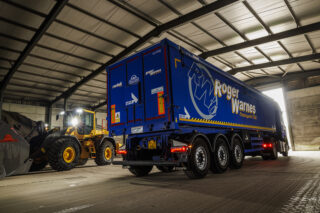 Roger Warnes Agricultural Bulk Haulage