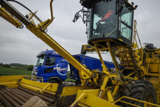 Bulk & Tipper Meet Roger Warnes Transport