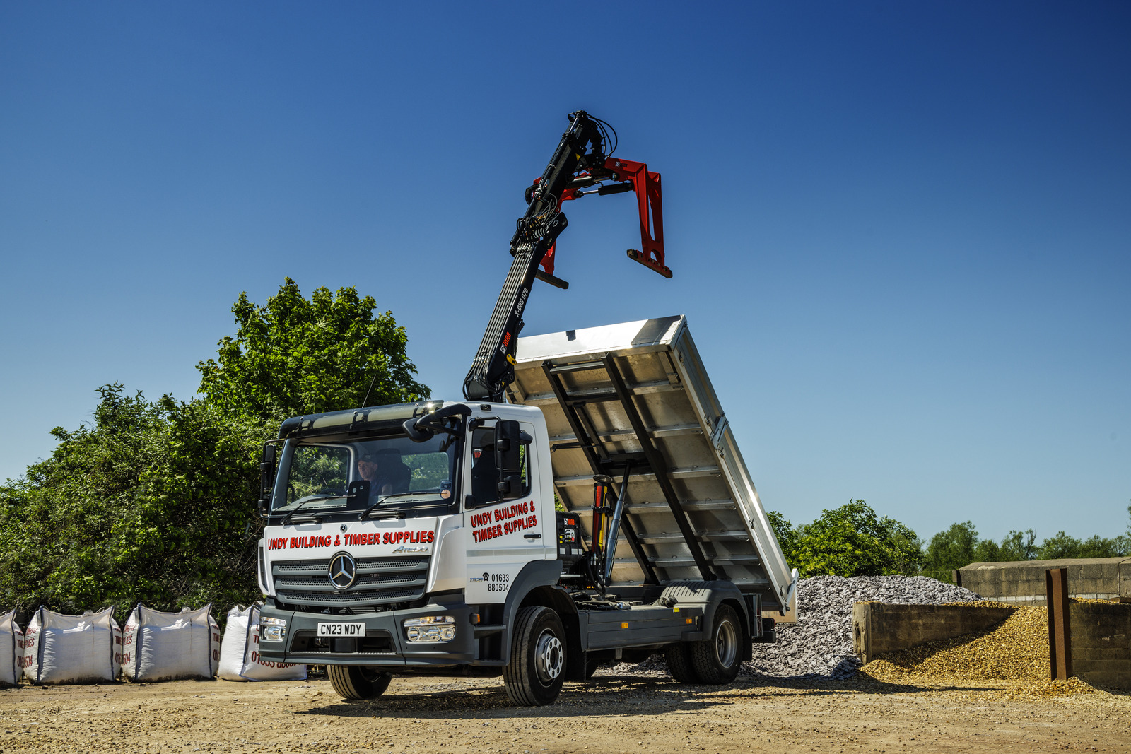 Andy Add New Mercedes-Benz Atego to Their Fleet