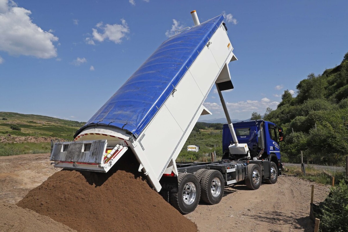 Two New Scanias for A. McPhee Haulage of Oban