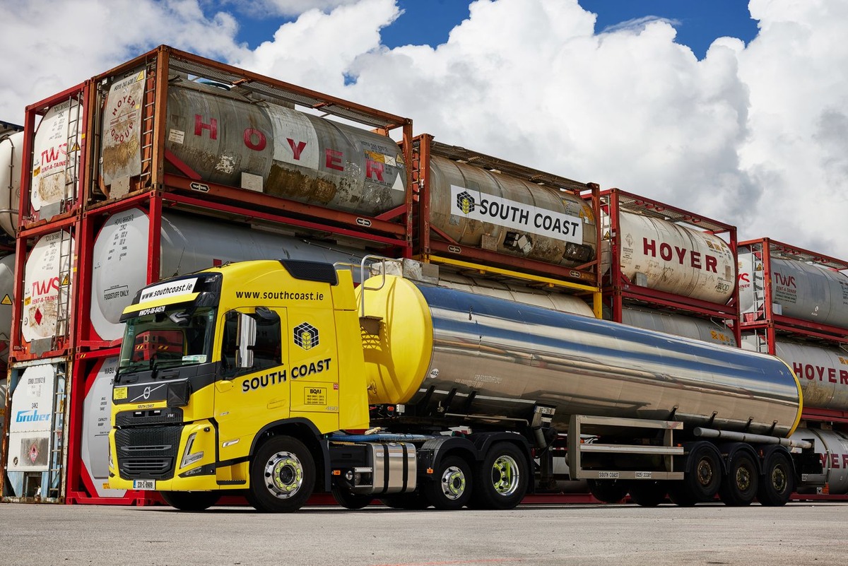 Volvo FM Units for South Coast Logistics