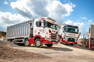 W Rolls Feature in Bulk & Tipper Issue 19