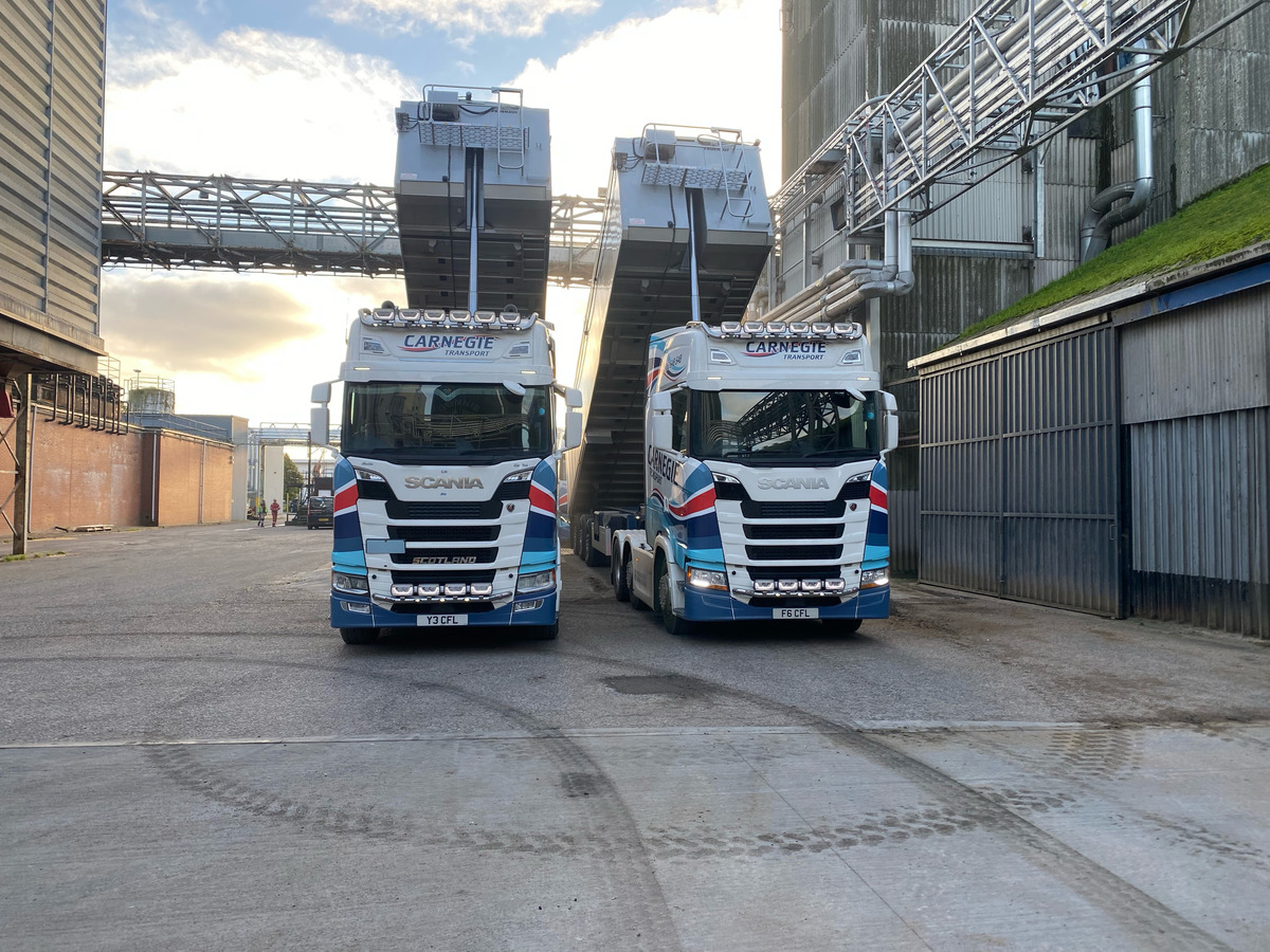 Fruehauf Supply Six New Tippers to Carnegie Fuels