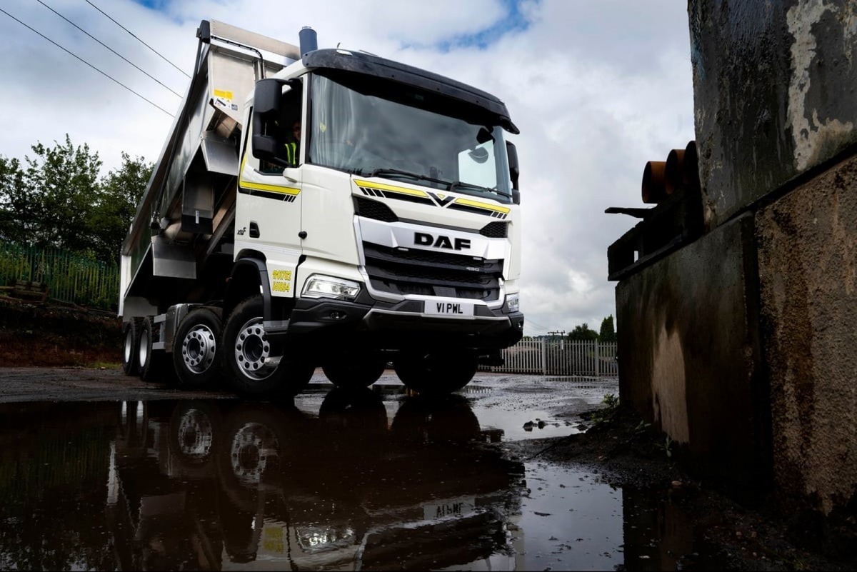 Potteries Waste has taken delivery of a new DAF XDC 450 FAD 8x4 tipper.
