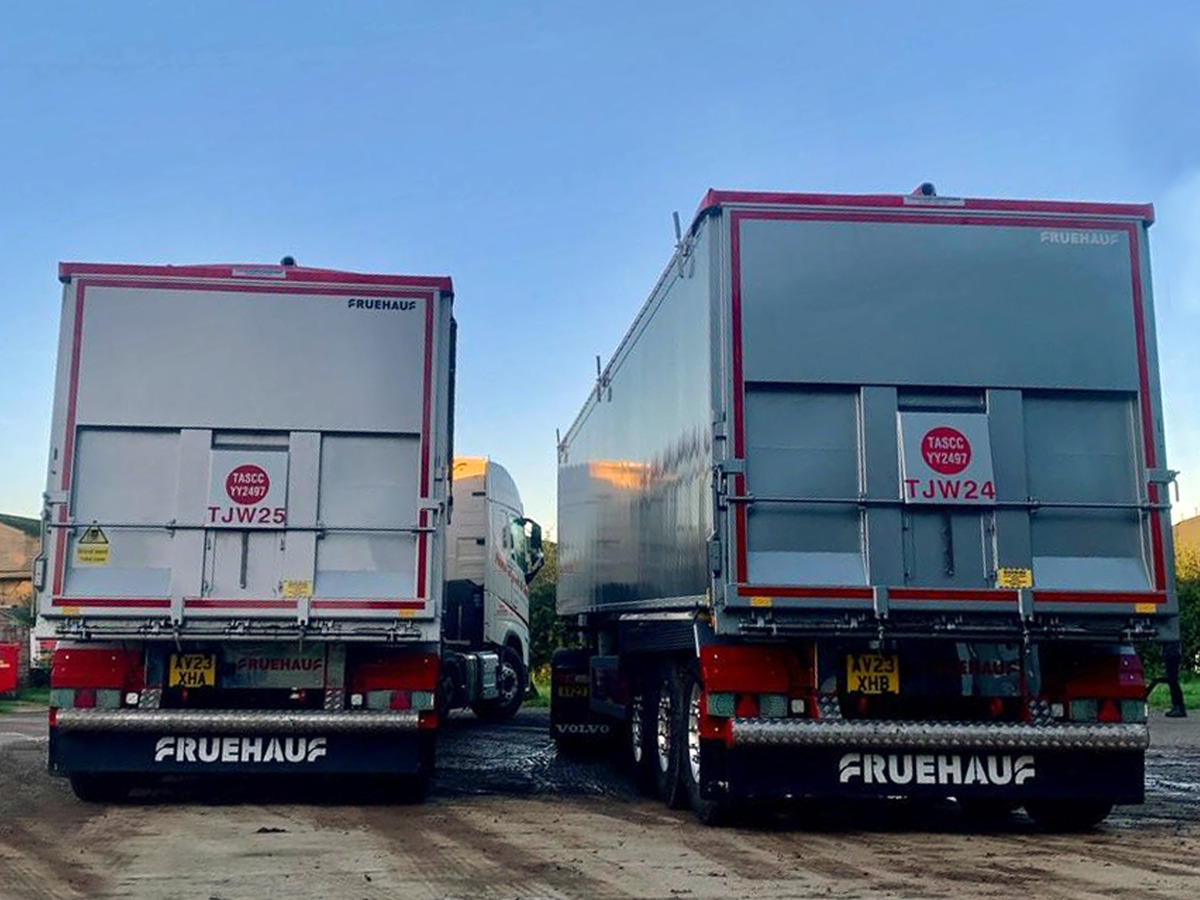 Pearn Wyatt and Son Extends Relationship with Fruehauf