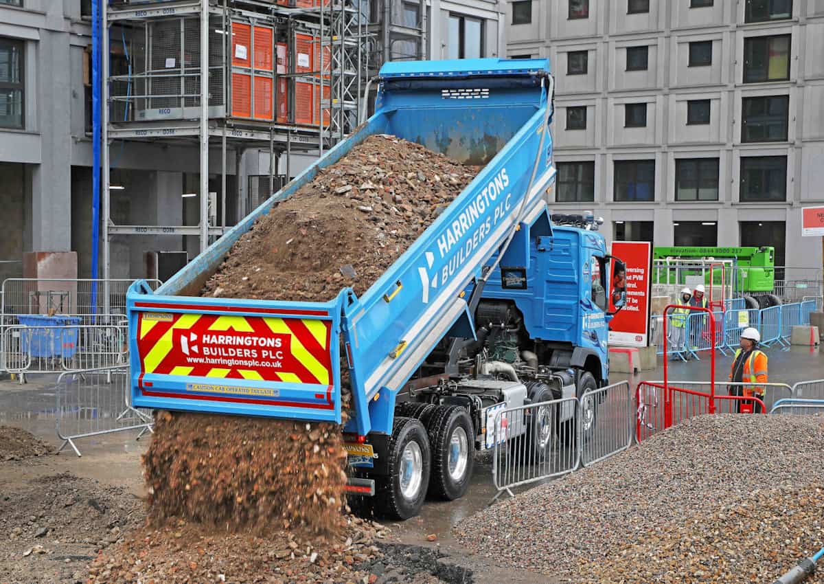 Wembley – based Harringtons Builders Plc has just added a new Thompsons tipper to its fleet, a truck that really ‘maxes out’ every aspect of tipper performance, safety and productivity.