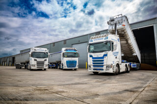 GK Friend, Bulk & Tipper Issue 25