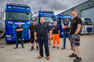 GK Friend, Bulk & Tipper Issue 25