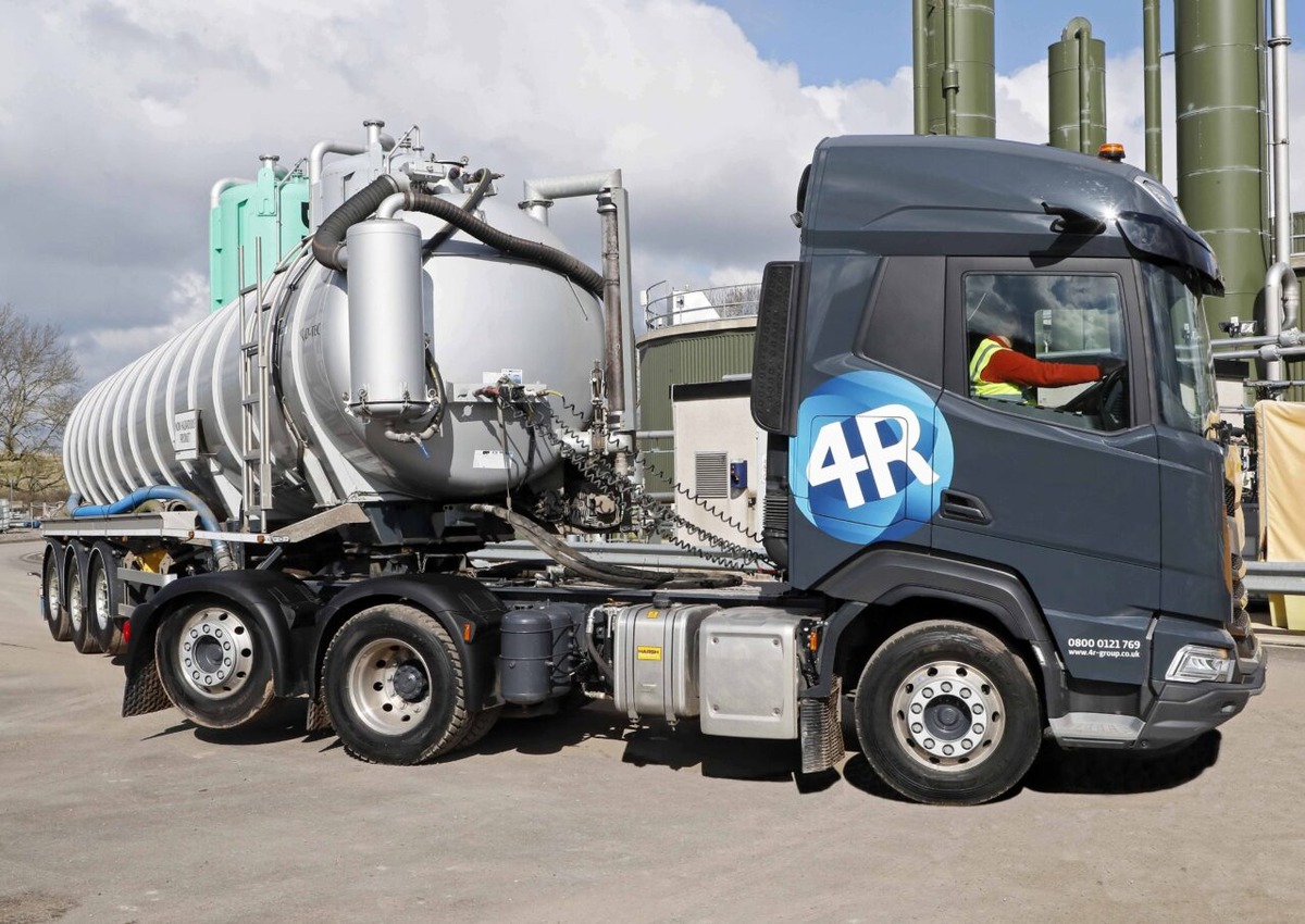 Harsh Hydraulics for 4R's Tag Axle Tankers 