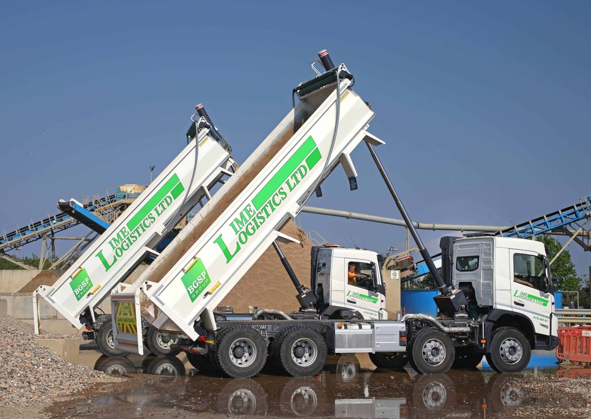 Six New Tippers Put Thompsons in the Lime-Light